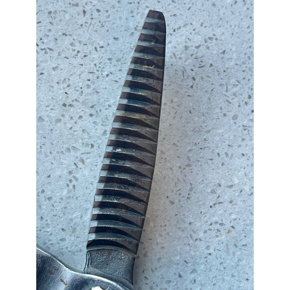 Vintage Metrology Stainless Steel Pinking Shears With Blue Handles - Picture 9 of 12